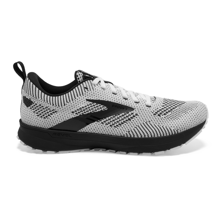 Women's Brooks Revel 5, White/Black, 9.5 B Medium